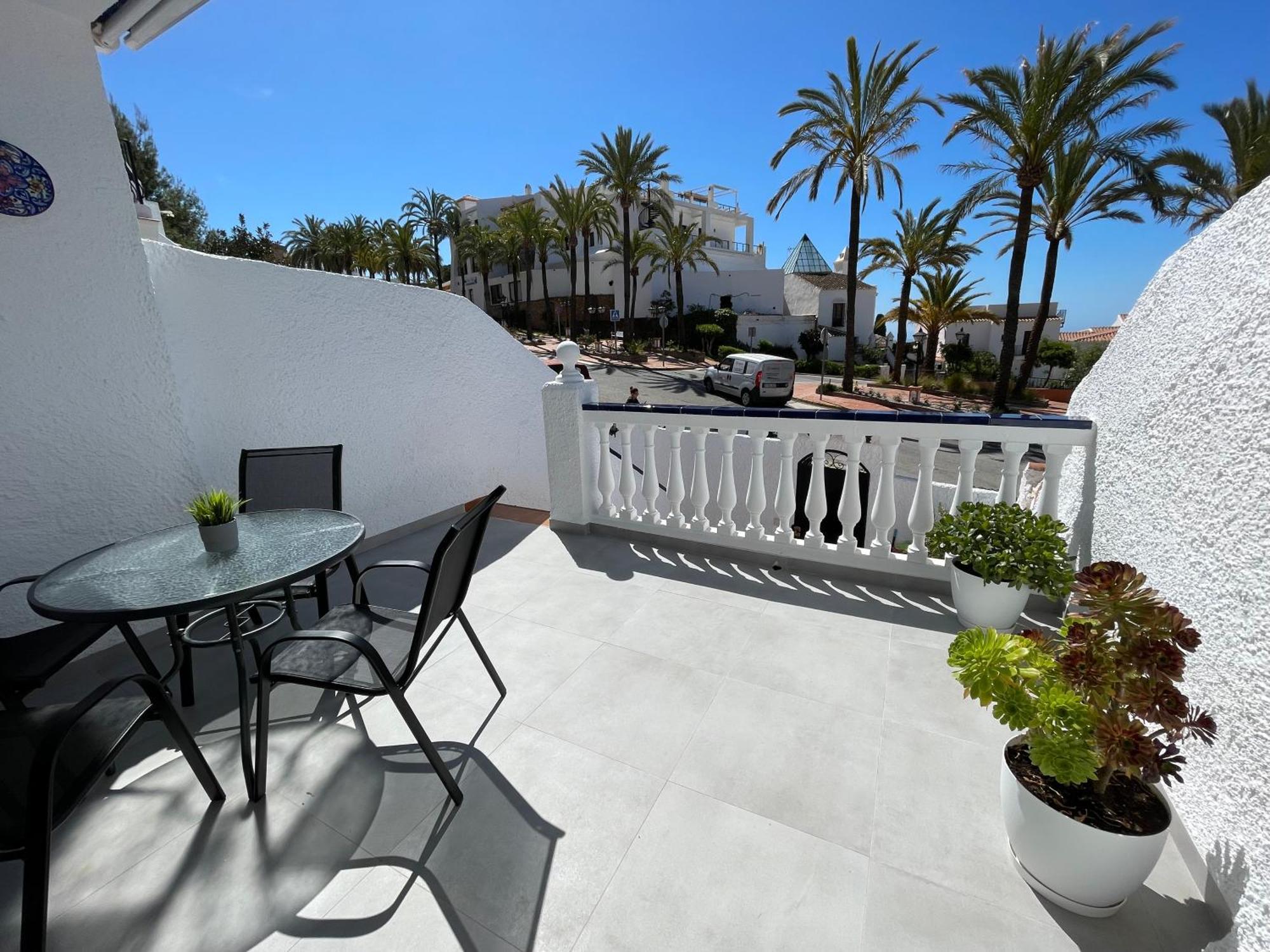 Apartamento Hibiscos, San Juan De Capistrano เนร์คา ภายนอก รูปภาพ