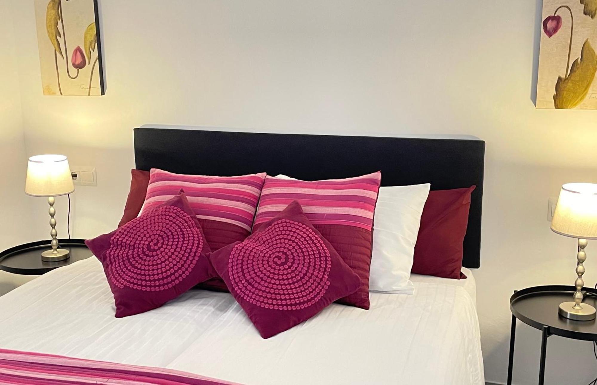Apartamento Hibiscos, San Juan De Capistrano เนร์คา ภายนอก รูปภาพ